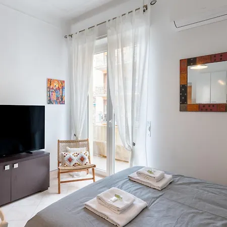 Appartement Guesthost - Bright In Center *